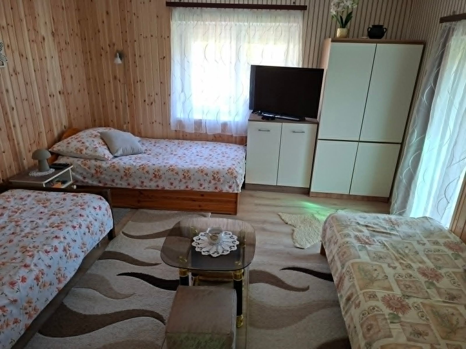 aed52069-30b8-4066-89f7-8a16249403d4